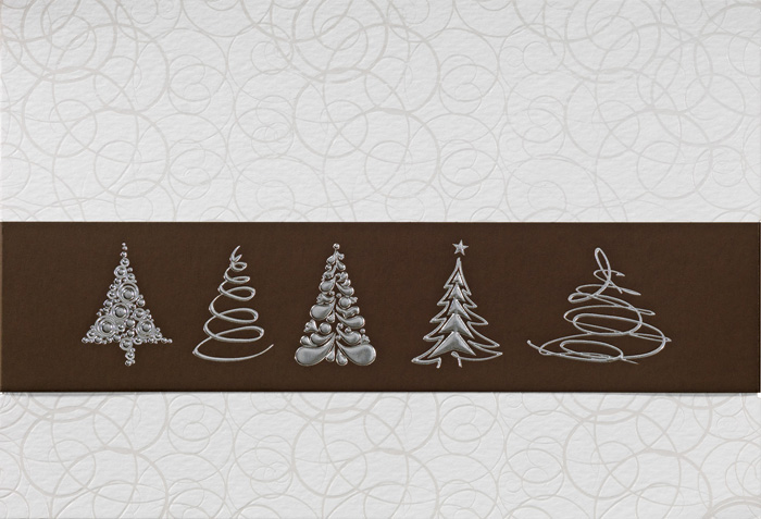 Weihnachtskarte creme mit silbernen Weihnachtsbäumen auf brauner Banderole