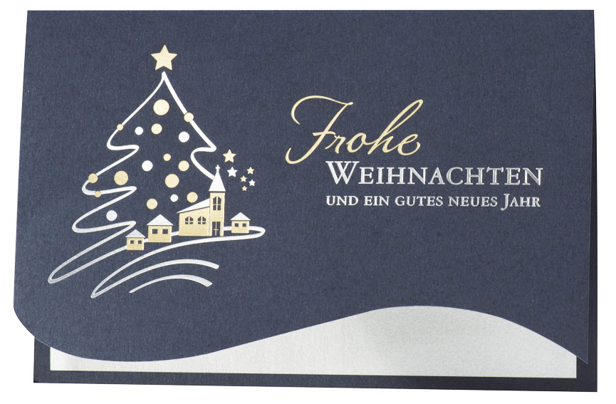 Weihnachtskarte nachtblau mit Weihnachtsbaum und Dorf