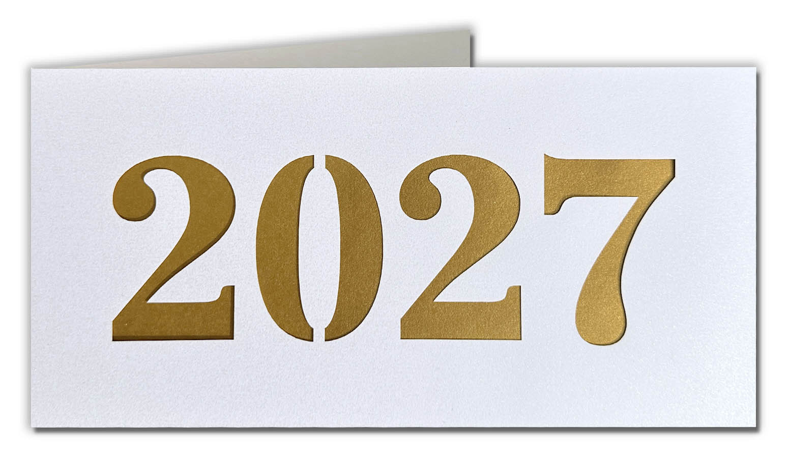 Weiße Metallic-Neujahrskarte mit Laserstanzung 2027 und goldenem Einlegeblatt