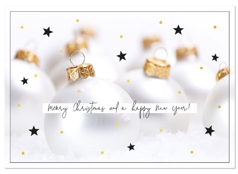 Elegante Weihnachtskarte mit weißen Christbaumkugeln, Sternen und englischsprachigem Weihnachtsgruß
