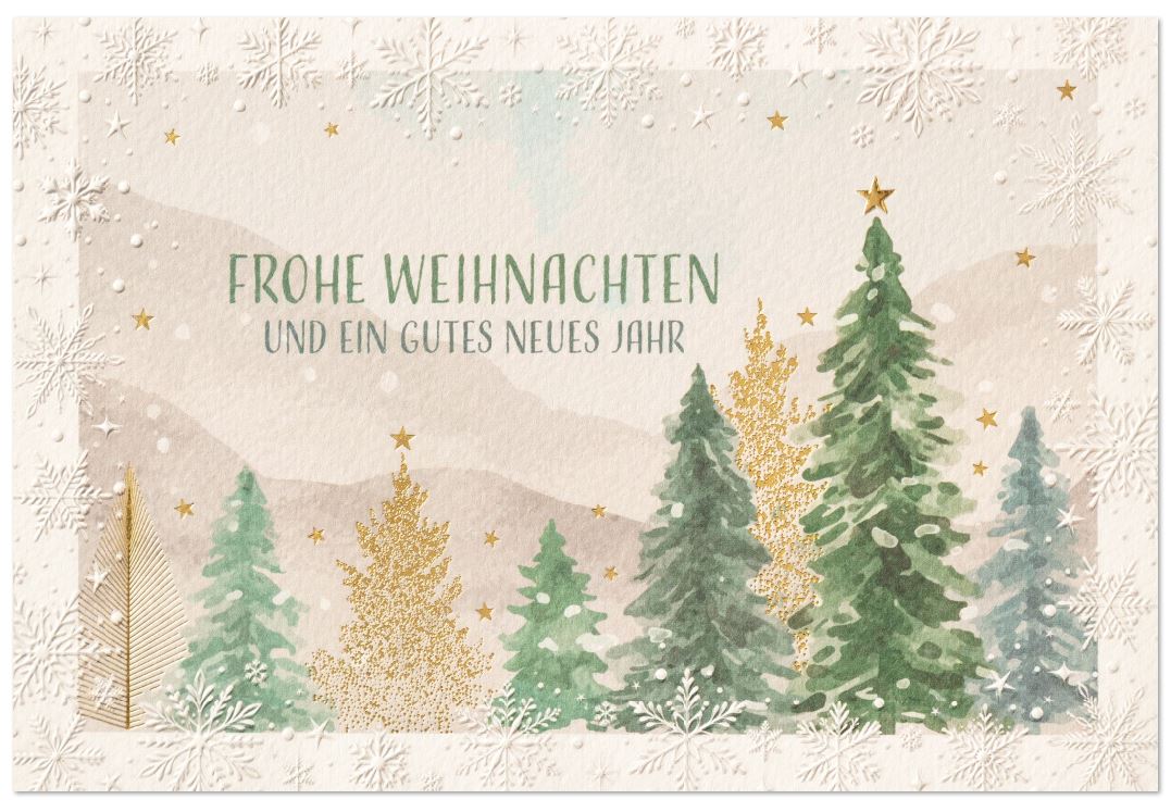 Klassische Weihnachtskarte mit Tannenwald und Weihnachtsgruß sowie Veredelung in Gold und fühlbarer Blindprägung