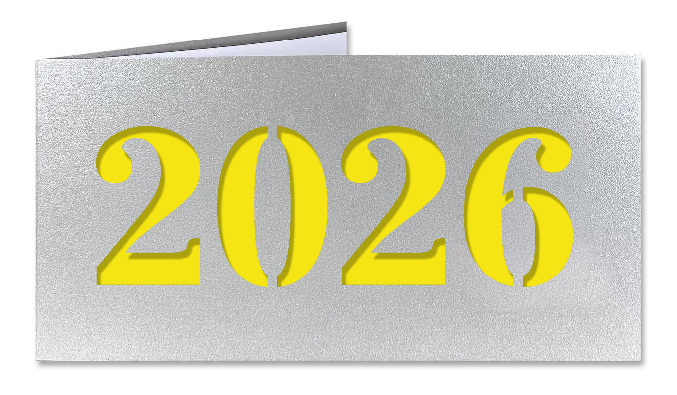 Neujahrskarte aus silbernem "Glamour" Metallic-Karton mit Stanzung 2026 und gelbem Einlegeblatt
