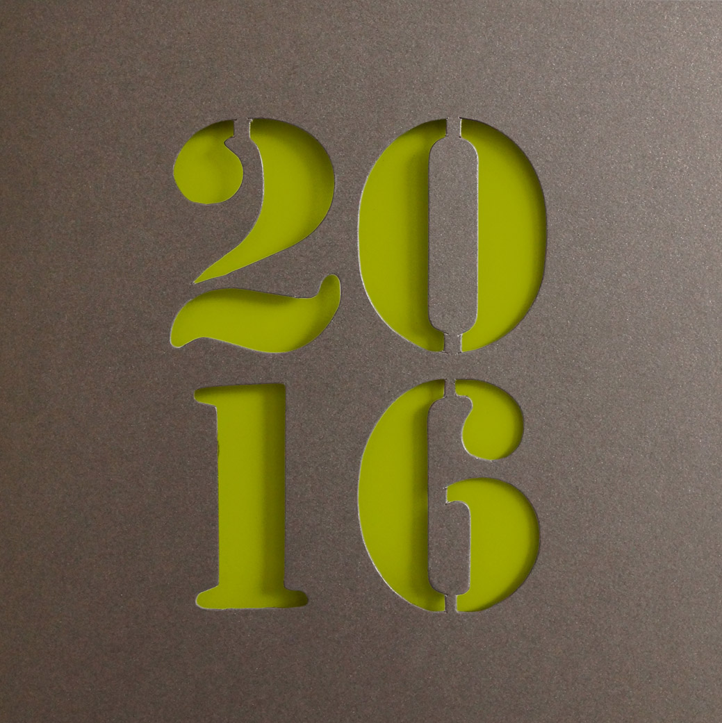 Neujahrskarte anthrazit mit Jahreszahl 2016 und grünem Einleger
