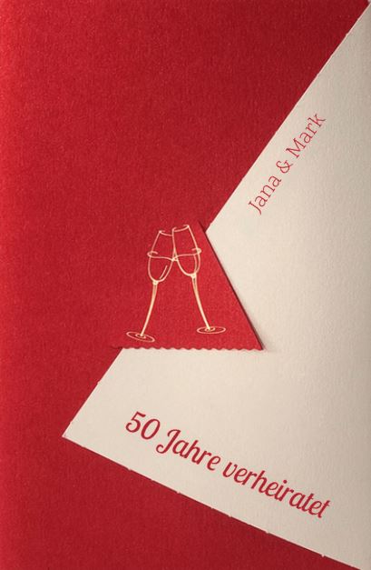 Einladungskarte zur Goldenen Hochzeit - 50 Jahre verheiratet in bordeaux-rot, mit Sektgläsern und Konturstanzung