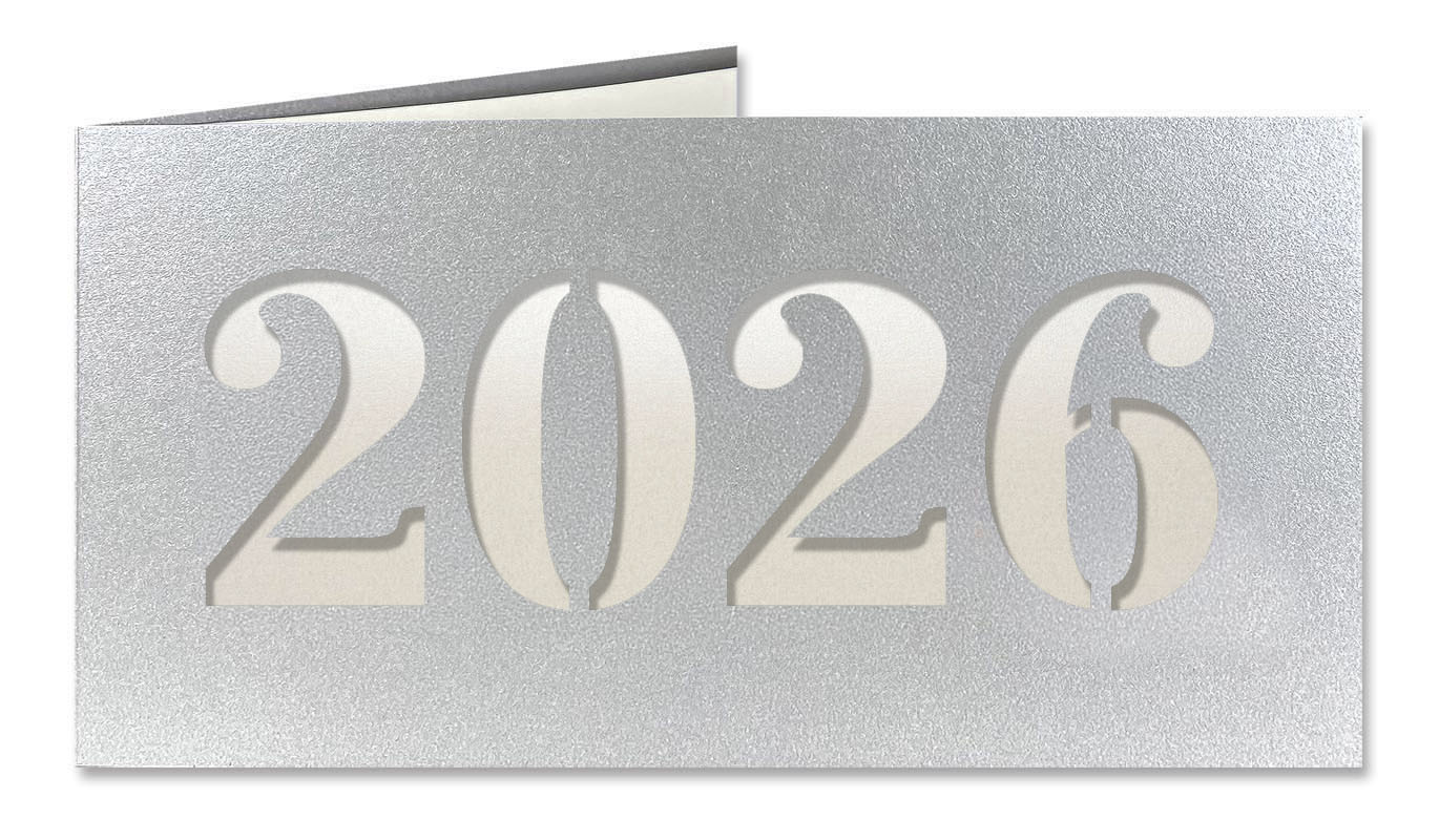 Silberne Neujahrskarte "Glamour" Metallic-Karton mit Laserstanzung 2026 und permuttfarbenem Einleger