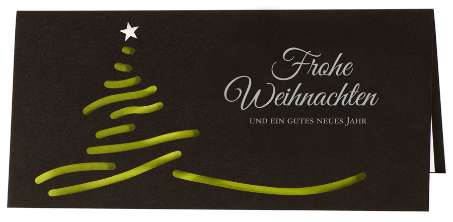 Weihnachtskarte schwarz mit gestanztem Weihnachtsbaum grün