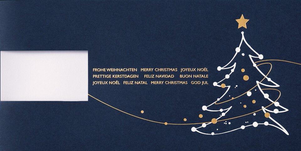 Weihnachtskarte nachtblau mit internationalen Weihnachtsgrüßen, Weihnachtsbaum und Fensterstanzung