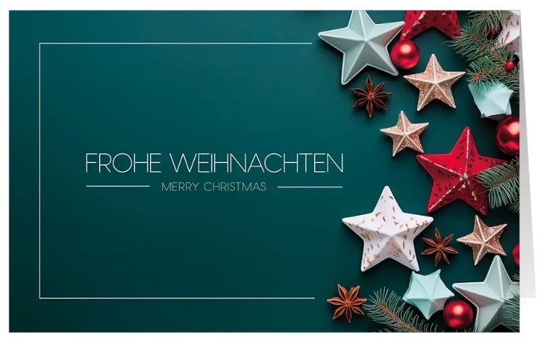 Grüne Weihnachtskarte "Sternenzauber" mit deutsch-englischem Weihnachtsgruß, bunten Sternen und Sternanis