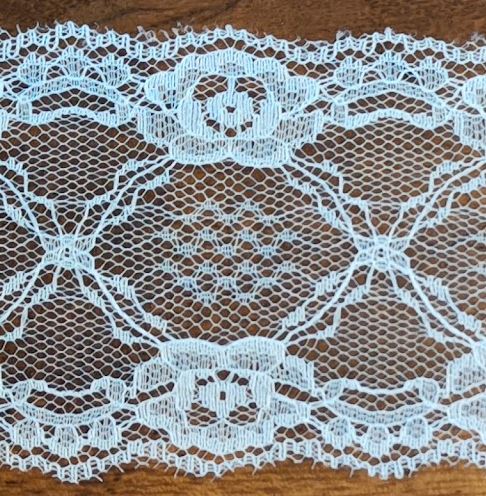 Spitzenband 36cm x 8cm Länge x Breite in weiß