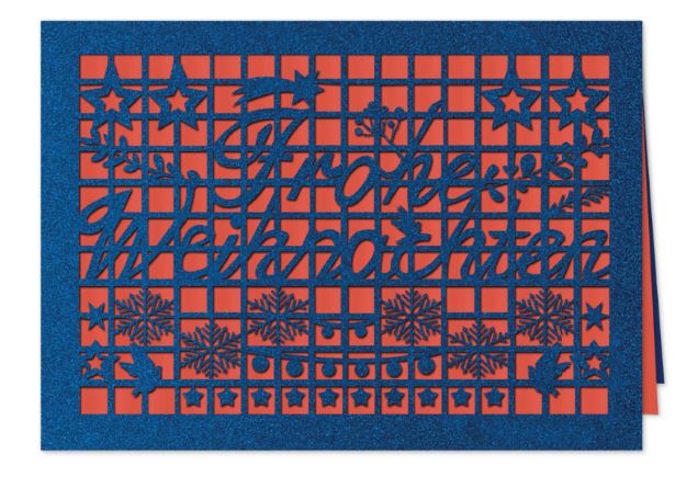 Weihnachts-Klappkarte „Filigranes Festtagsgitter“ in Blau-Metallic mit und detailreicher Stanzung und Einleger in rot
