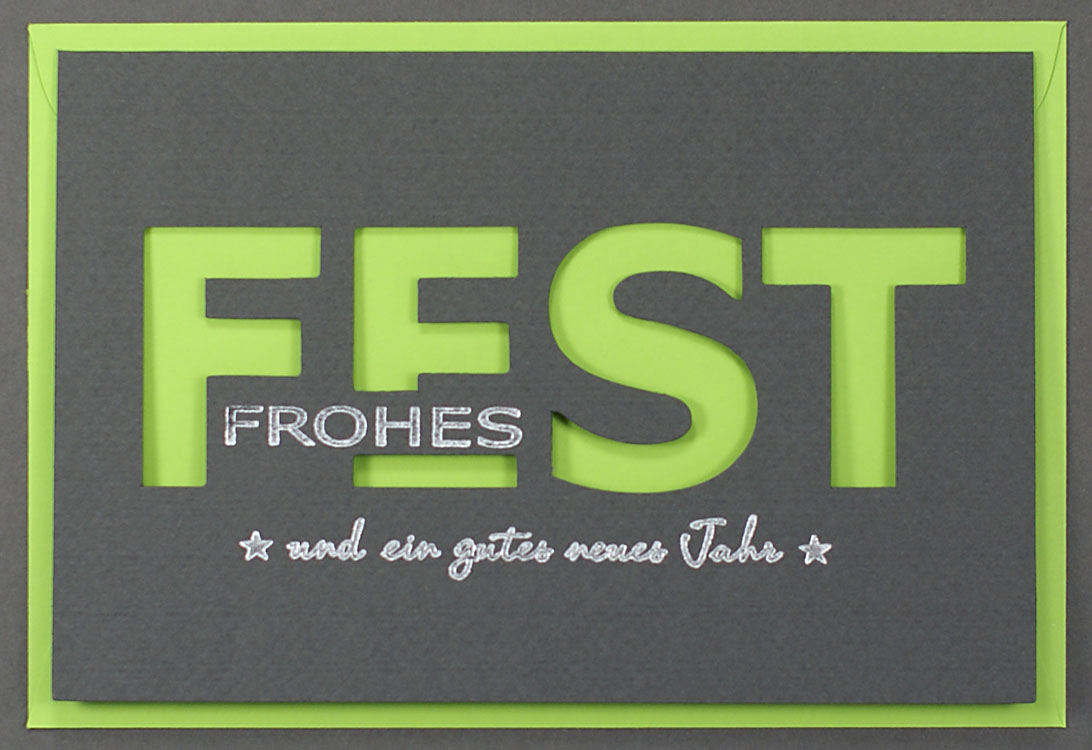 Festtagskarte in anthrazit mit grünem Einleger, Stanzung und edler Silberfolienprägung