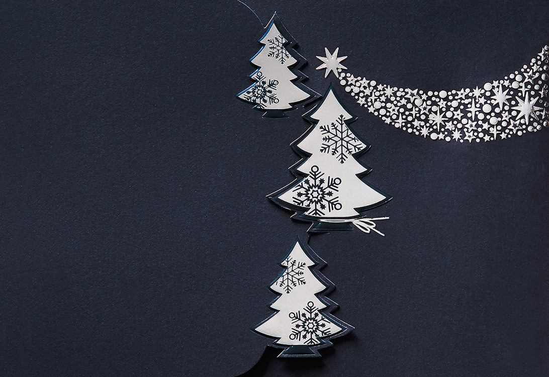 Weihnachtskarte nachtblau mit silberner Folienprägung Bäume
