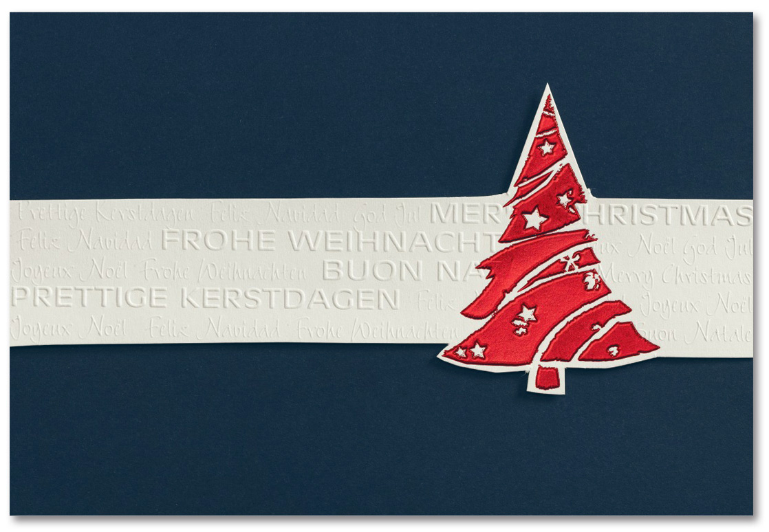 Weihnachtskarte nachtblau mit cremefarbener Banderole internat. Wünschen und rotem Weihnachtsbaum
