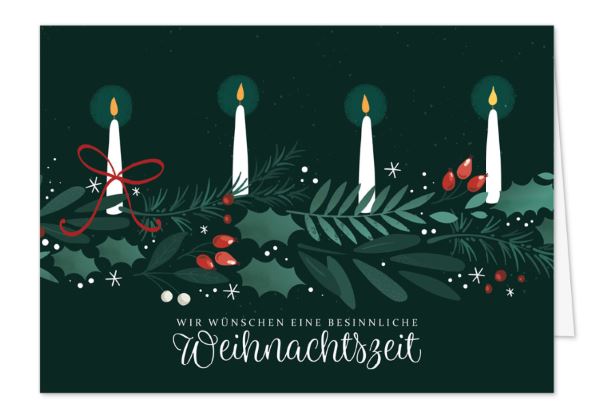 Weihnachtskarte mit Spendenzweck  „Vier Kerzen“ in Dunkelgrün mit floralem Adventskranz-Motiv für Kinder-Krebs-Stiftung