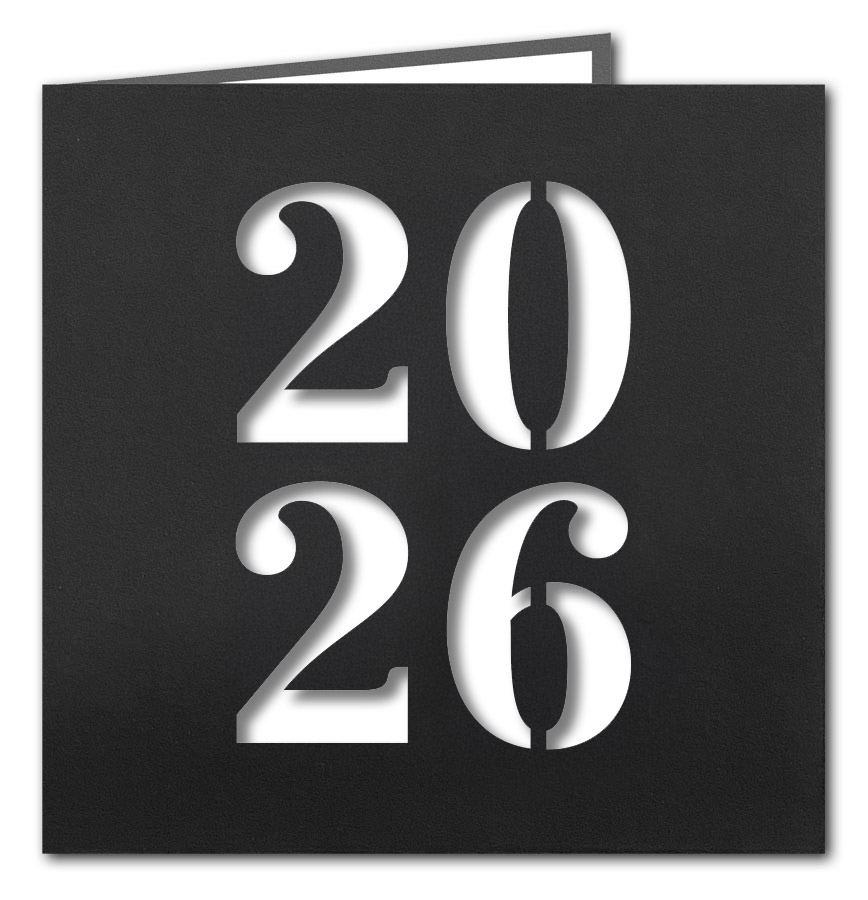 Mattschwarze Neujahrskarte mit Laserstanzung Jahreszahl 2026 und weißem Einlegeblatt