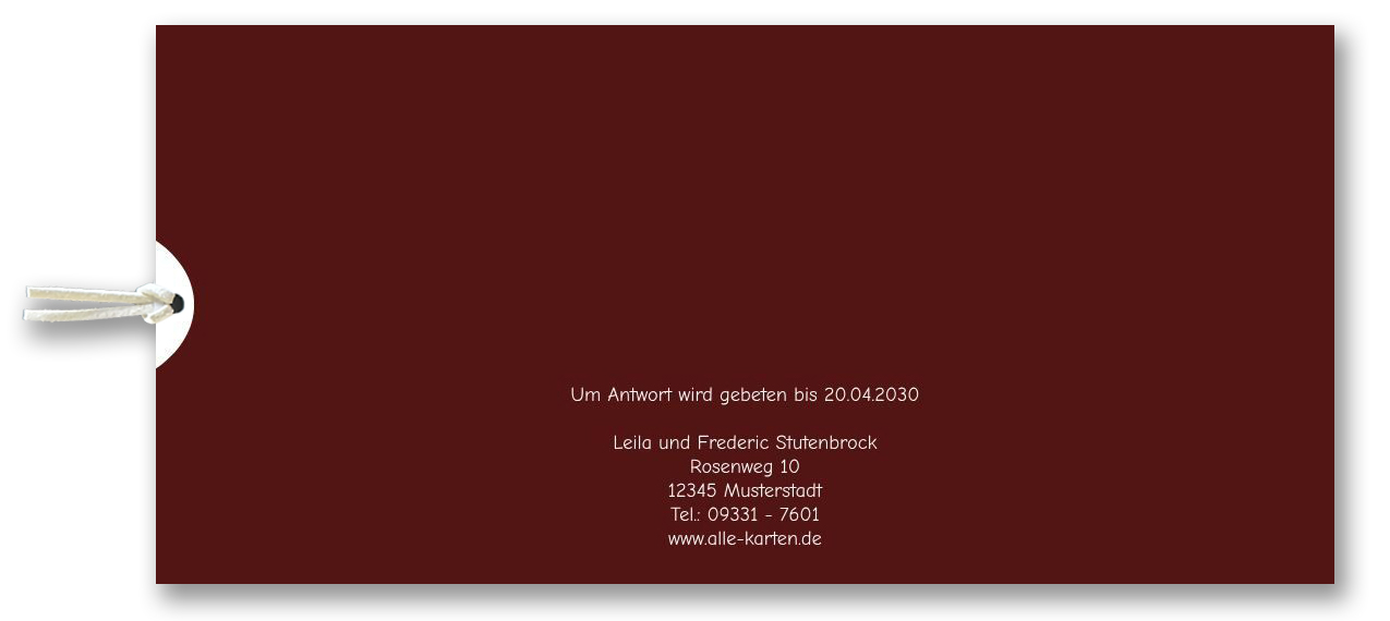 Einladungskarte zur Silbernen Hochzeit in bordeauxrot als Schiebekarte mit weißem Bändchen, DIN lang