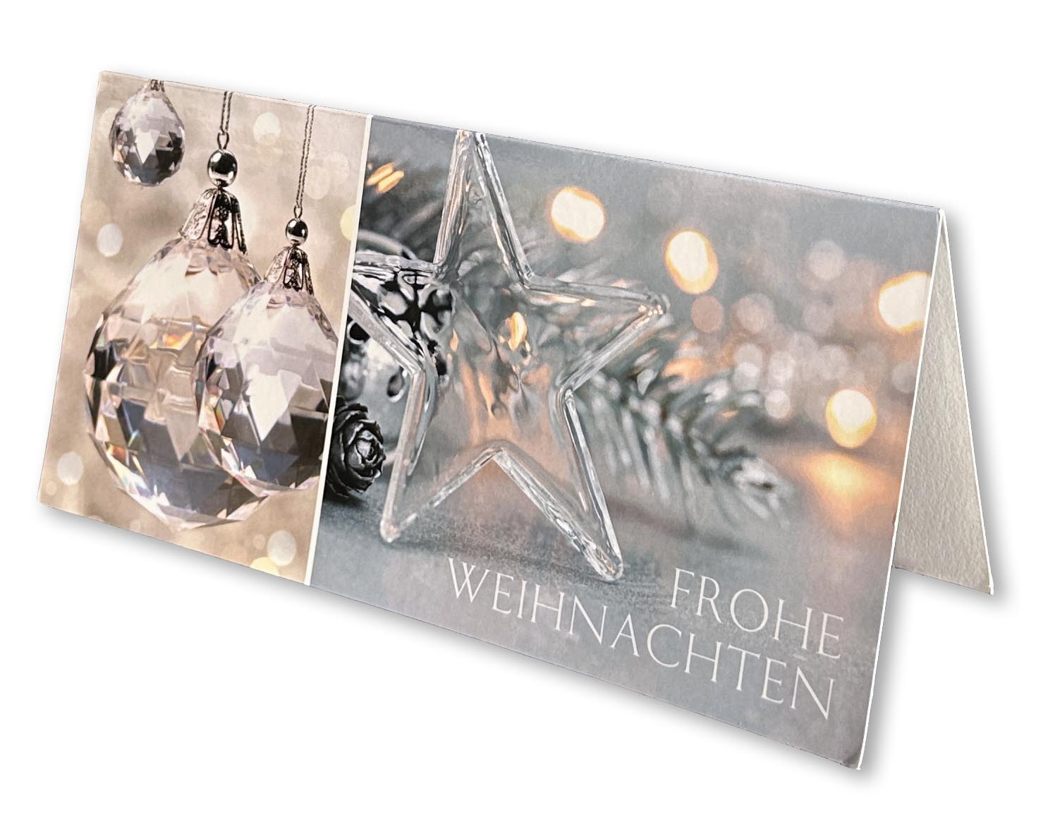 Klassische Weihnachtskarte DIN lang mit "Frohe Weihnachten", Stern und silbernen Christbaumkugeln.
