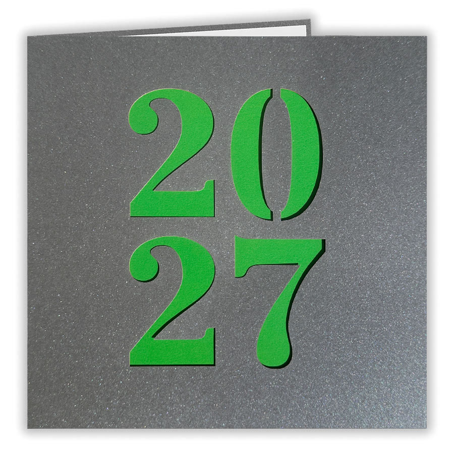Graue Metallic-Neujahrskarte mit Laserstanzung 2027 und grünem Einlegeblatt