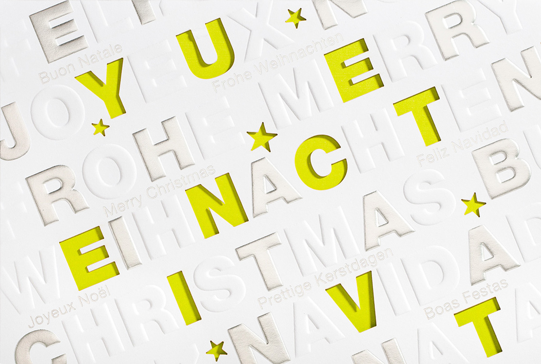 Weihnachtskarte weiß mit Relieftext Frohe Weihnachten grün