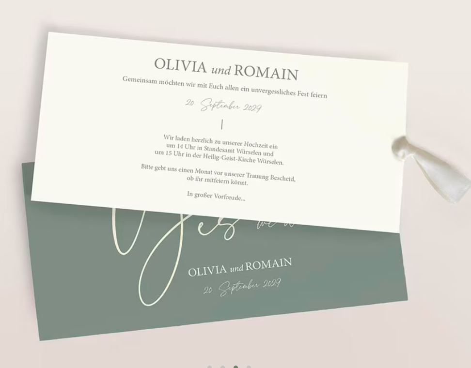 Stilvolle Einladungskarte zur Hochzeit "Magic Moment" in salbeigrün als Einsteckkarte mit weißem Satinband