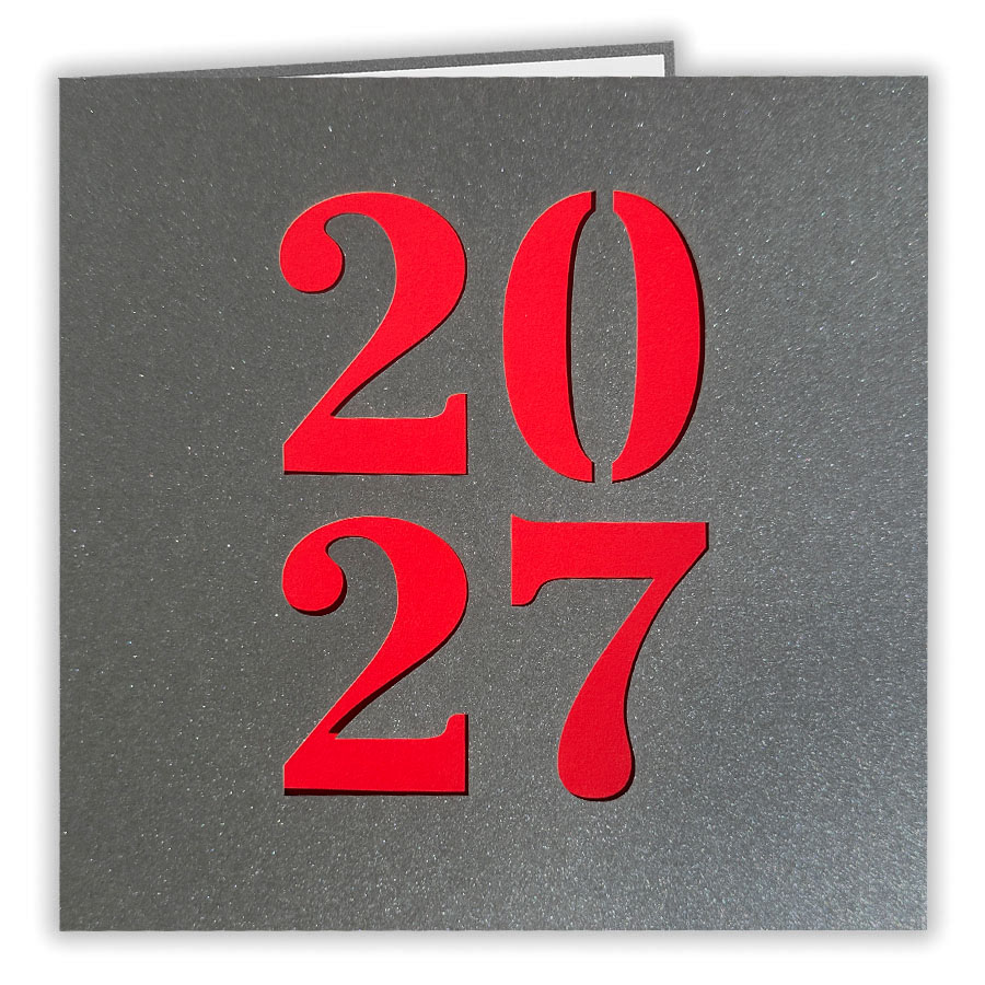 Graue Metallic-Neujahrskarte mit Laserstanzung 2027 und rotem Einlegeblatt