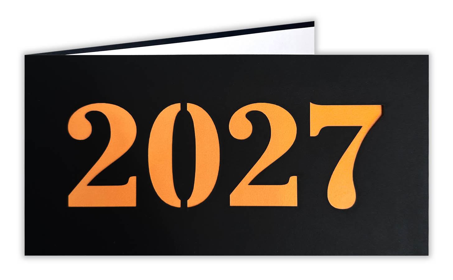 Mattschwarze Neujahrskarte mit Laserstanzung 2027 und orangenem Einlegeblatt