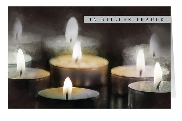 Trauerkarte "Licht" mit brennenden Teelichtern und den Worten: In Stiller Trauer