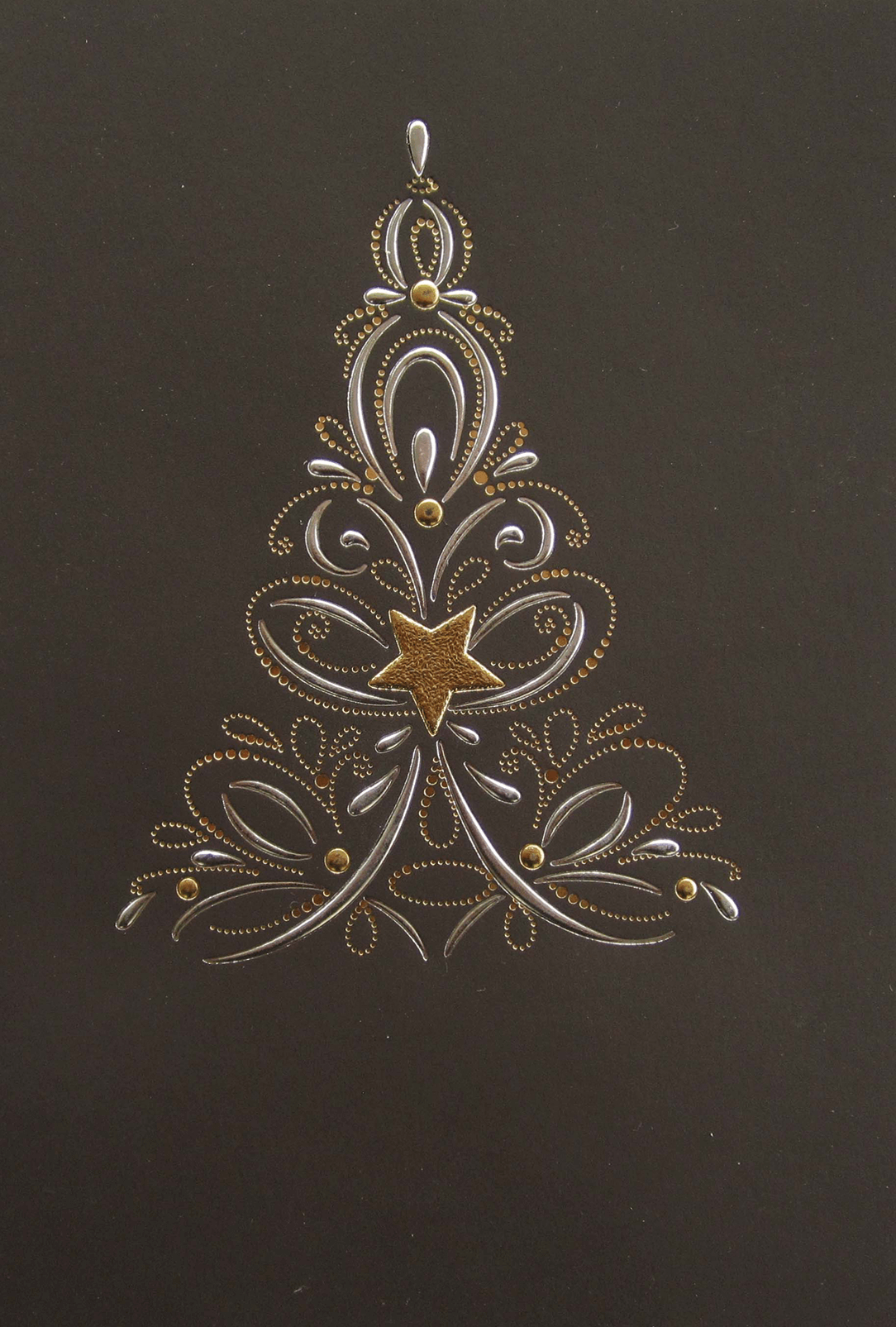 Exclusive Weihnachtskarte in braun mit goldener und silberner Folienprägung eines Weihnachtsbaumes