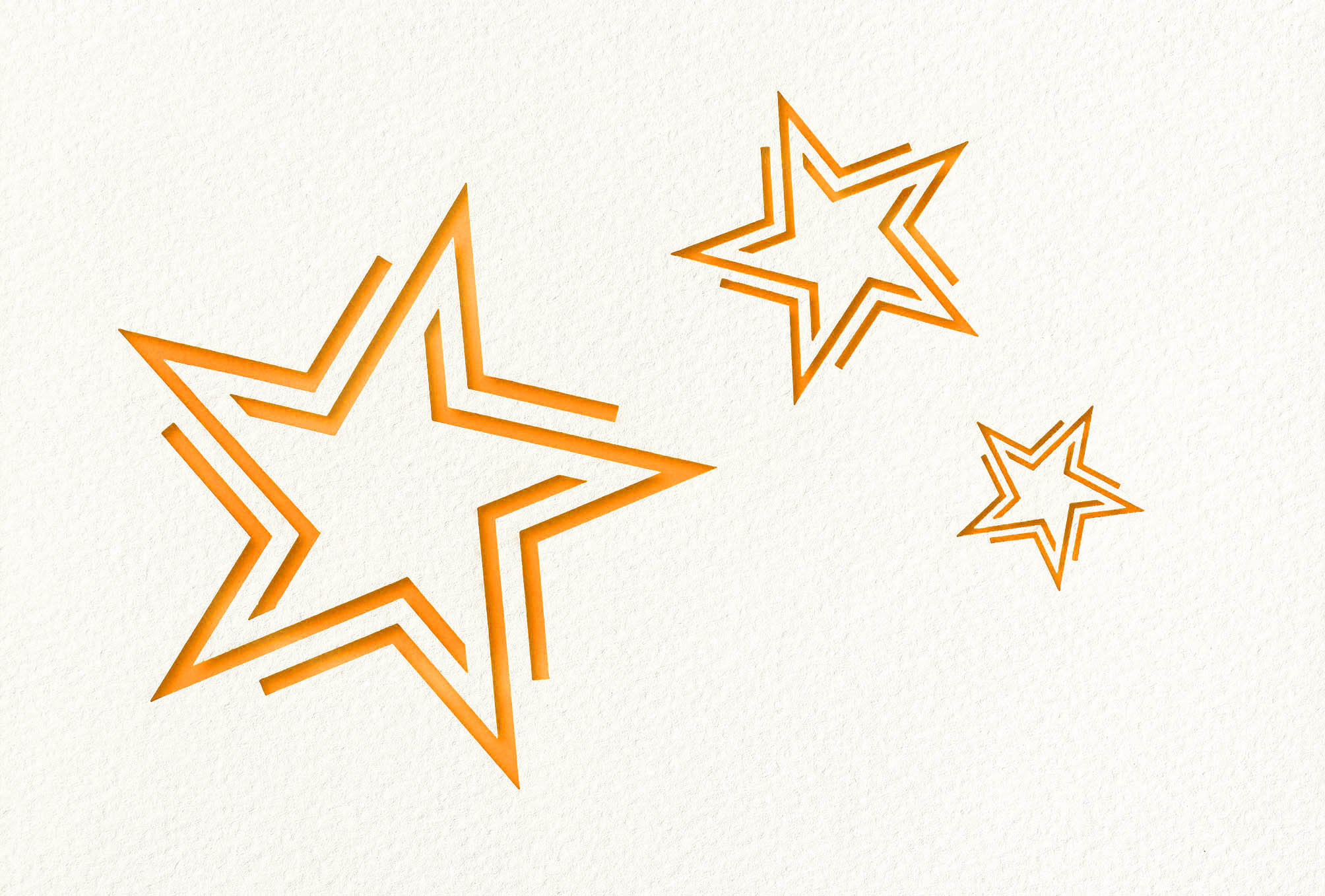 Moderne Weihnachtskarte in weiß mit orangenem Einlegeblatt und Laserstanzung Sterne